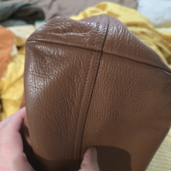 Cuyana Minimalist Travel Essential Leather Carryall Work Tote Tan - Picture 5 of 7